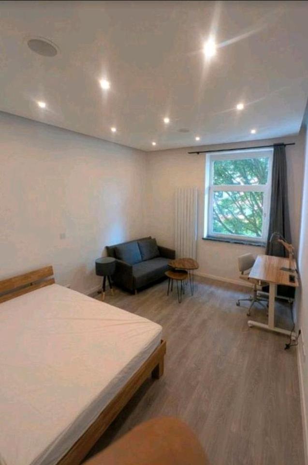 Thumbnail-Stilvolles Zimmer in Luxuriöser 3er WG , auch auf Zeit möglich