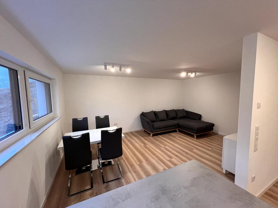 Thumbnail-Möblierte 2 Zimmer-Wohnung -- !!! max. für 6 Monate !!!