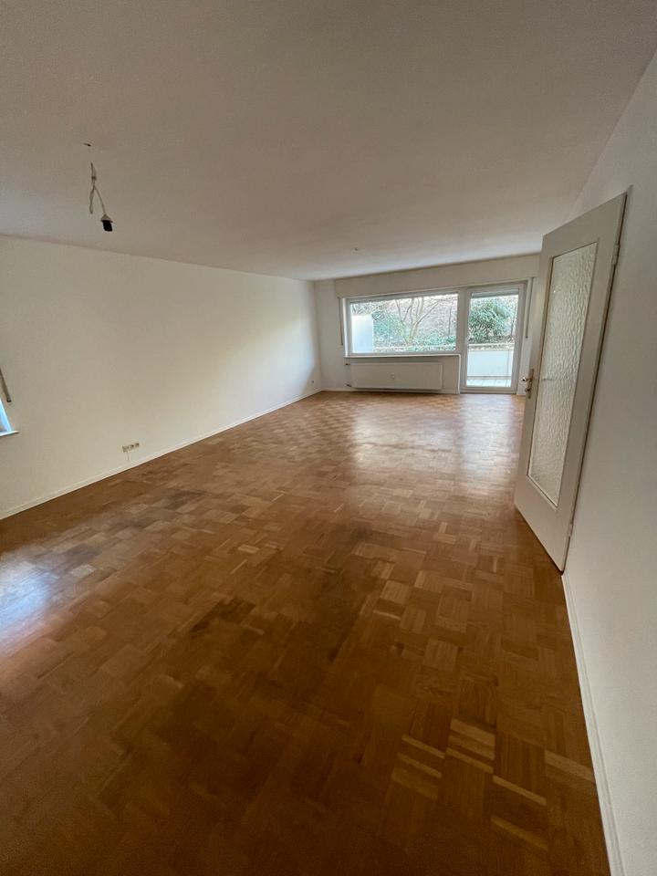 Thumbnail-Luxuriöse 3-Zi-Wohnung (110m²) in Ebersteinburg – XXL Wohnbereich
