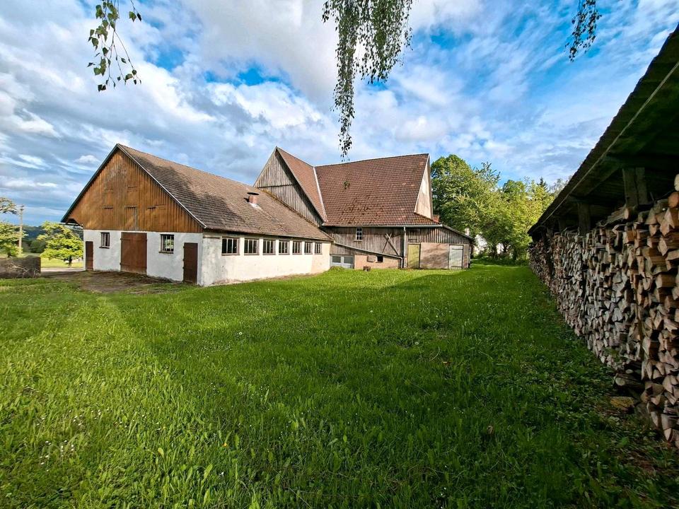 Thumbnail-Bauernhaus mit Scheune, Stall und Schuppen