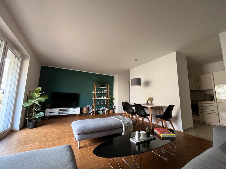 Thumbnail-Möblierte 2-Zimmer Wohnung im Herzen Dresdens abzugeben