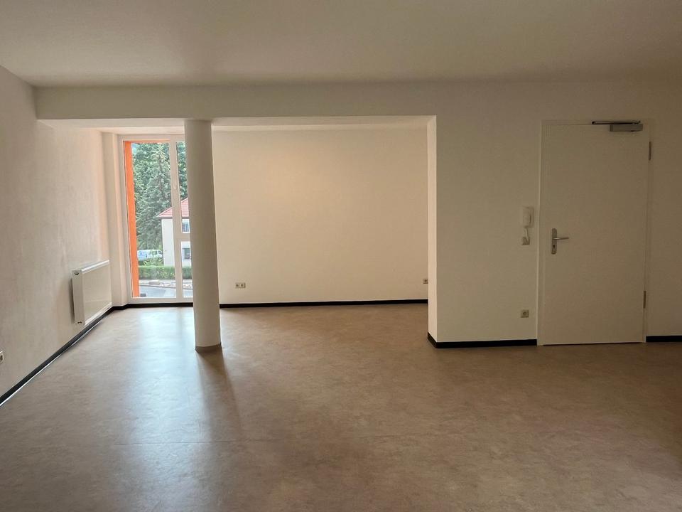 Thumbnail-*Büro-Praxisraum im barrierefreienaltersgerechten Miethaus*