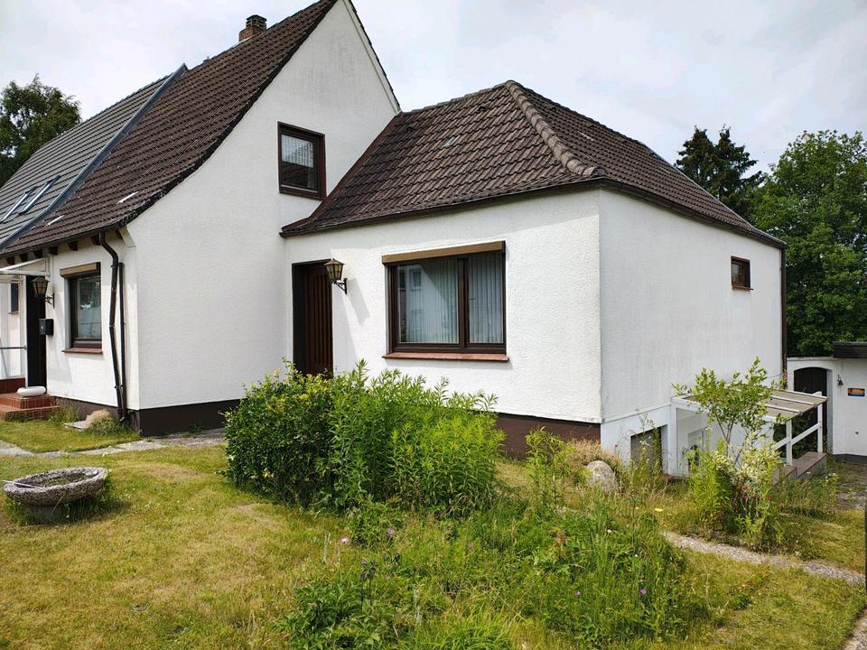 Thumbnail-Doppelhaushälfte mit Einliegerwohnung in ruhiger Lage