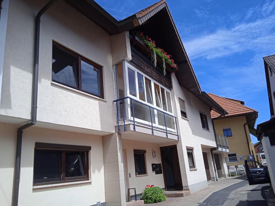 Thumbnail-Mehrfamilienhaus mit 2 Wohnungen und ein Büro