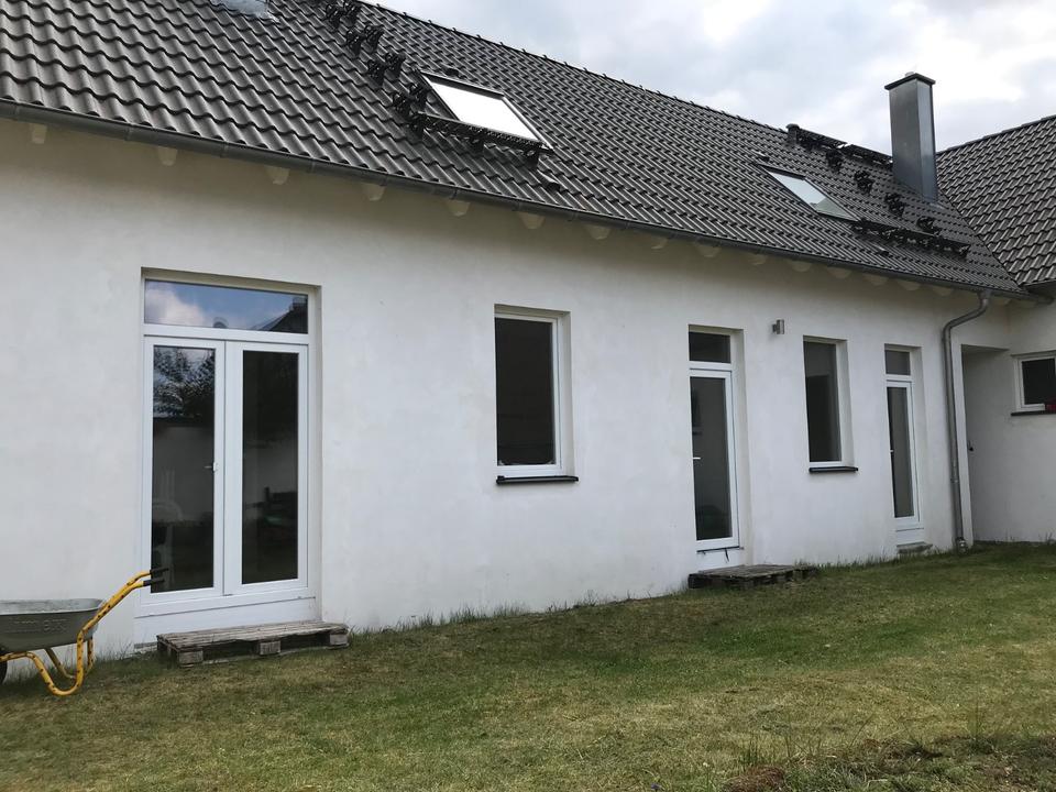 Thumbnail-Charakter eines zwei Seiten Hof