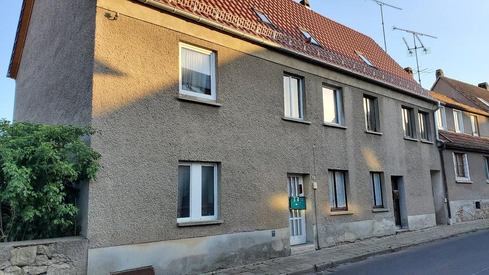 Thumbnail-einfache Wohnung mit Ofenheizung