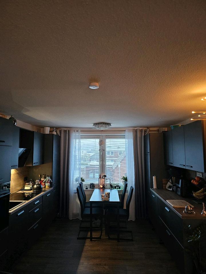 Thumbnail-Gepflegte 2-Zimmer-OG-Maisonette-Wohnung mit Balkon im Zentrum