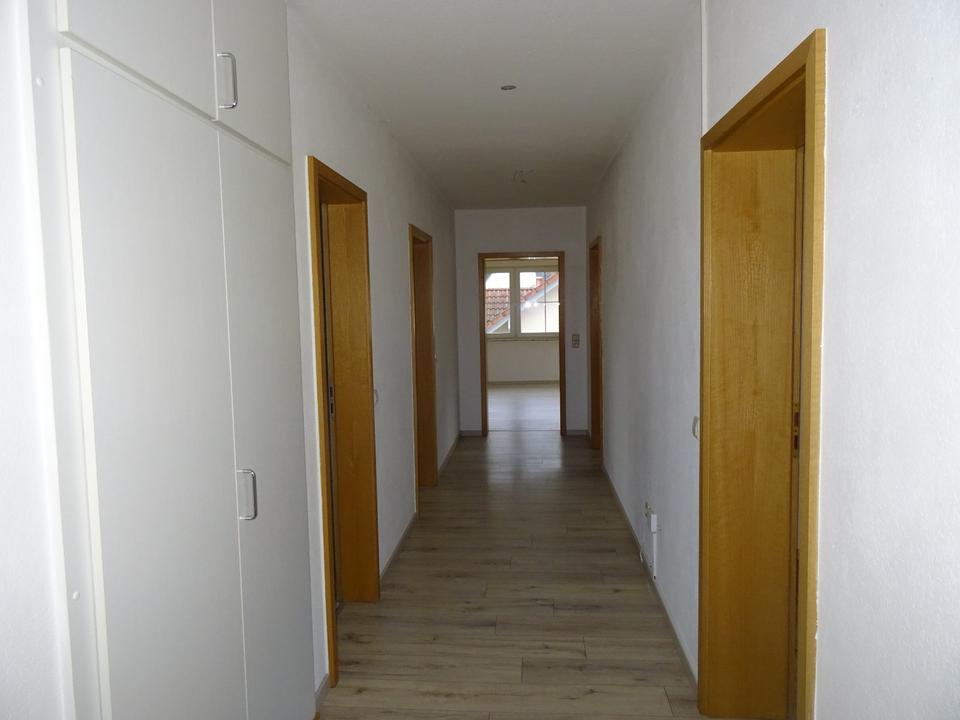 Thumbnail-Gemütliche Dachgeschoß-Wohnung mit Balkon