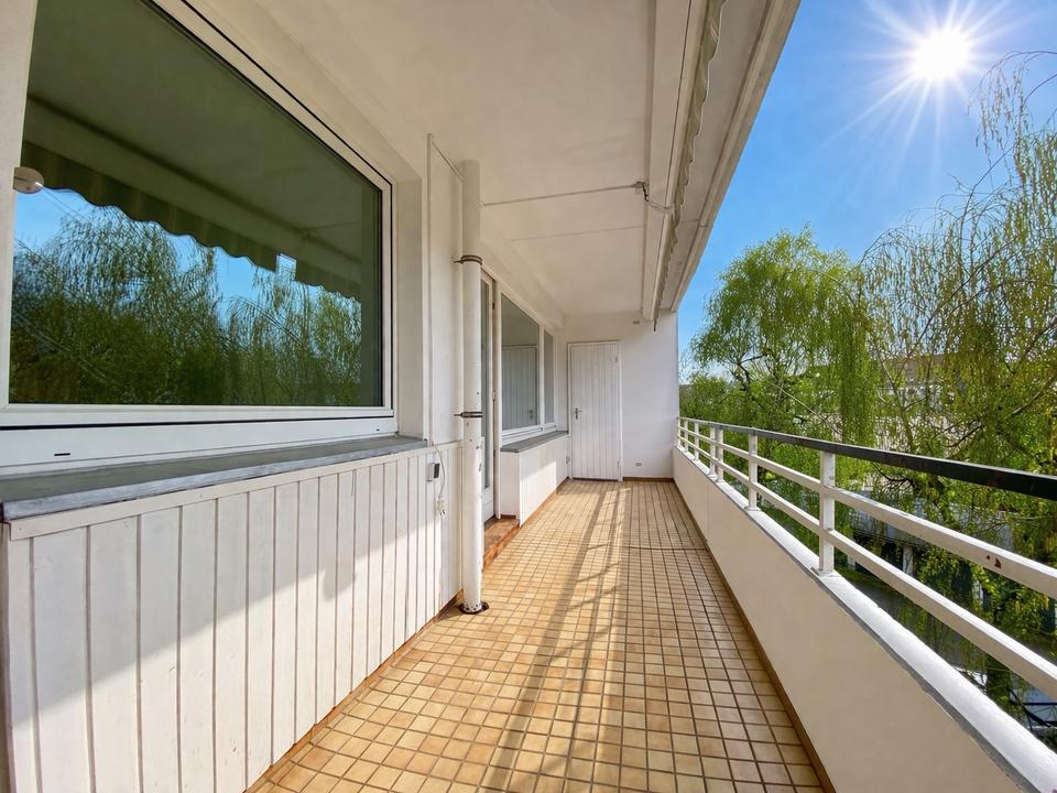 Thumbnail-*PROVISIONSFREI* Helle 3-Zimmer Wohnung 88qm Düsseldorf-Unterbilk