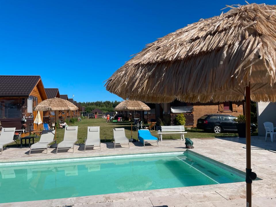Thumbnail-Ferienhäuser mit Pool, polnische Ostsee, strandnahe 200 m