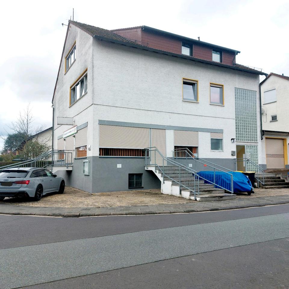 Thumbnail-MFH mit 3 Einheiten & Entwicklungspotenzial in Hanau