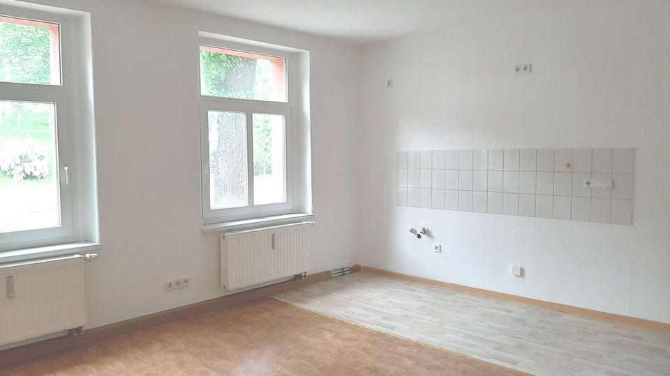 Thumbnail-Kleine Wohnung in Sehma mit Stellplatz und Einbauküche
