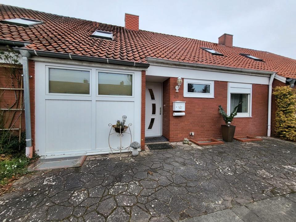 Thumbnail-Gepflegtes Reihenhaus in Sulingen – ideal für Familien – 5 Zimmer