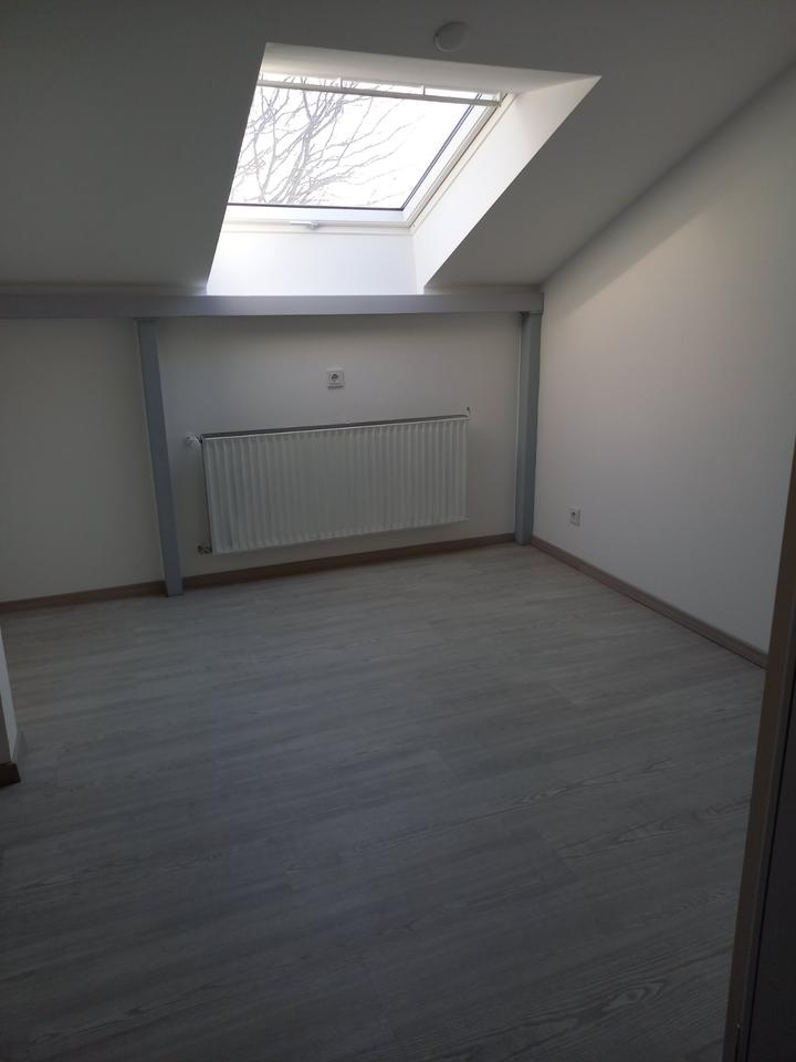 Thumbnail-Helle Wohnung in Haus mit zwei Wohnungen