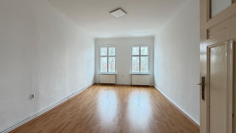 Thumbnail-Teilgewerbliche Vermietung! Zweiraumwohnung mit Einbauküche !