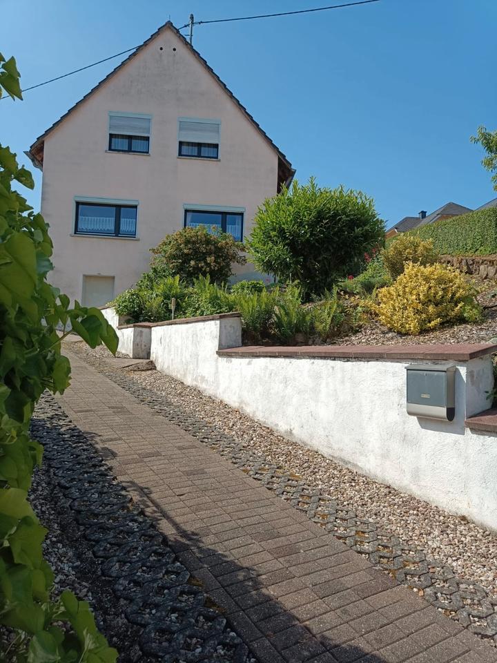 Thumbnail-Haus mit großem Grundstück & Weinbergblick in Rivenich
