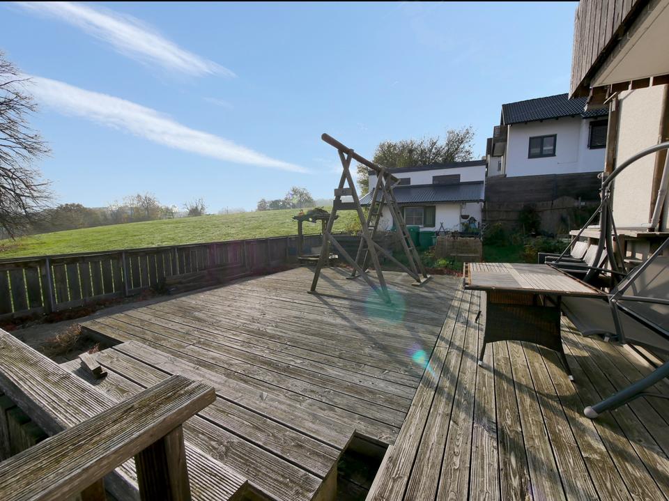 Thumbnail-Großzügige, lichtdurchflutete 4,5-Zimmer-Mietwohnung über zwei Etagen mit Garten in LitzendorfPödeldorf