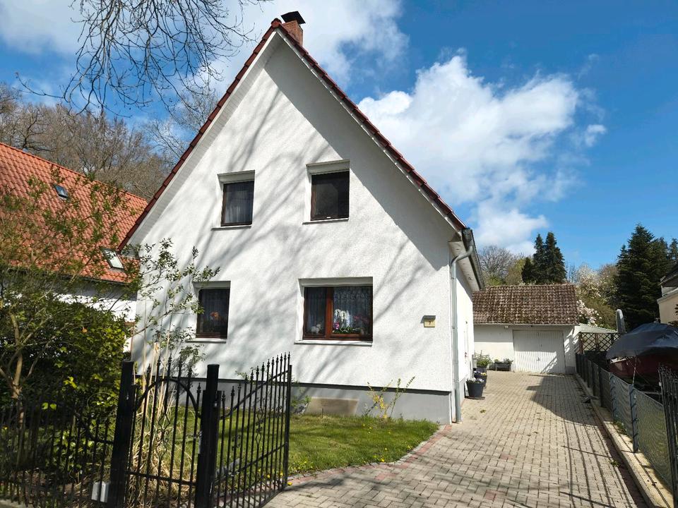 Thumbnail-Gepflegtes Einfamilienhaus mit großem Garten in ruhiger Lage von