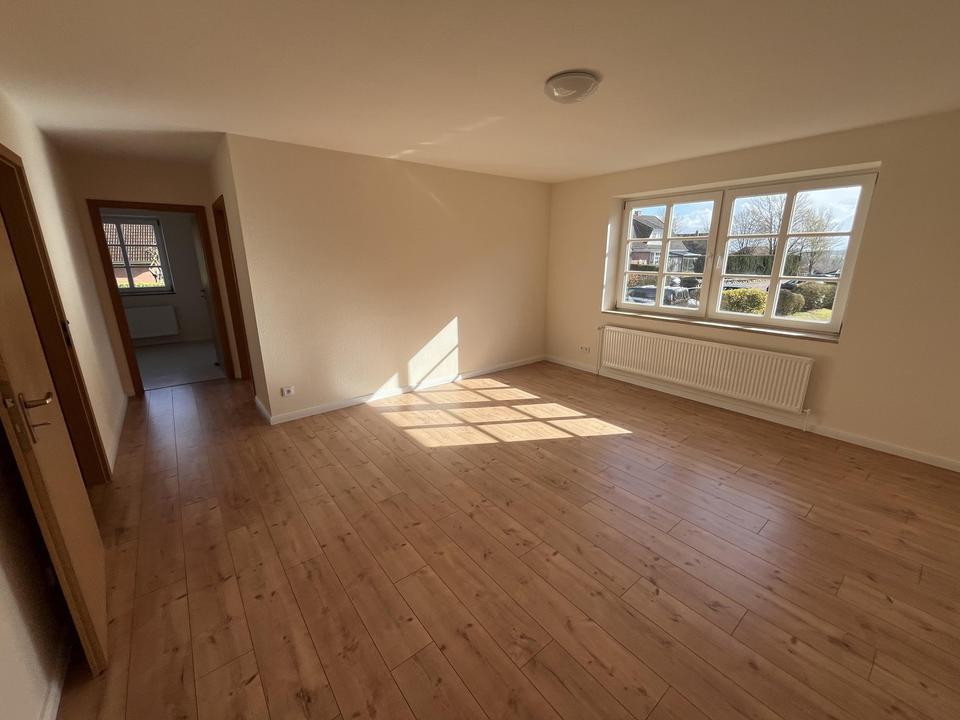 Thumbnail-Geräumige helle schöne 2-Zimmerwohnung mit Einbauküche zu sofort zu vermieten.