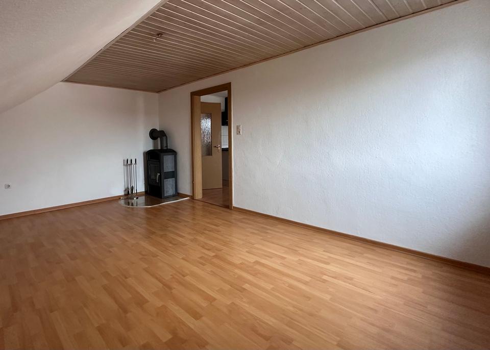 Thumbnail-DG-Wohnung | 3,5 Zi | 80 m² | Neue Küchenzeile | in Traßlberg