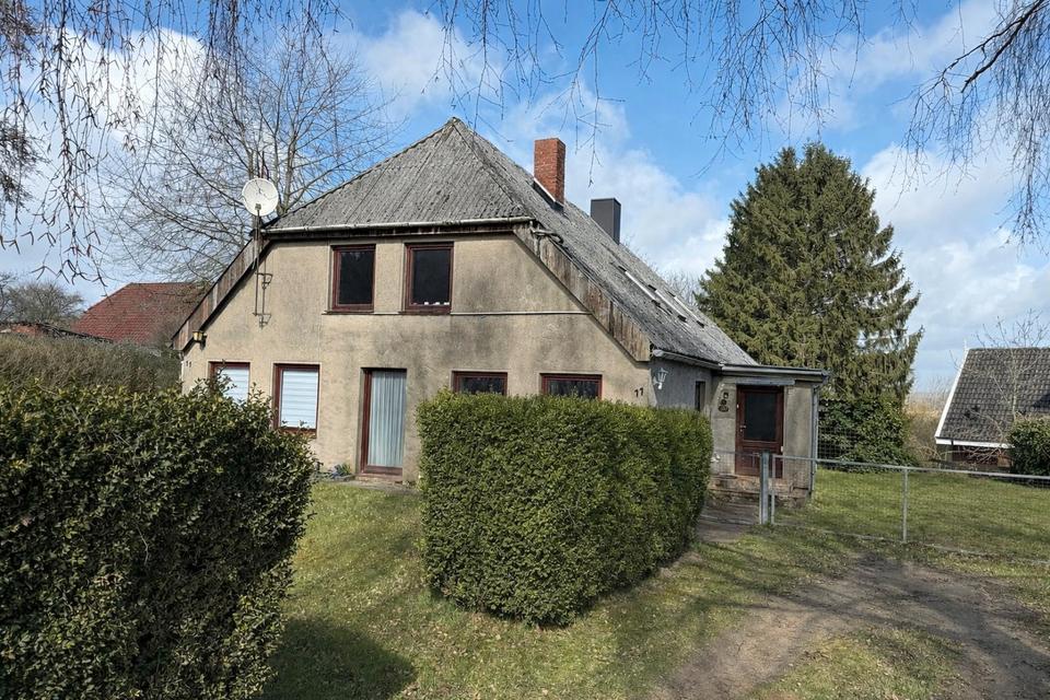 Thumbnail-Sanierungsbedürftige Haushälfte in Barkau
