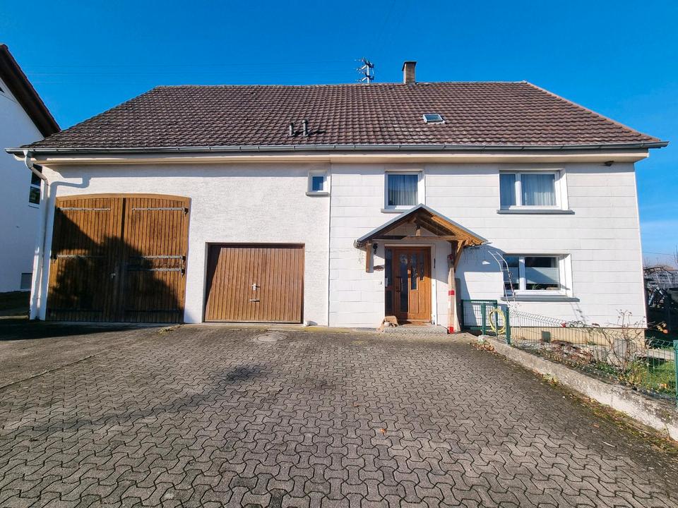 Thumbnail-Einfamilienhaus mit ehem. landw. Nebengebäuden