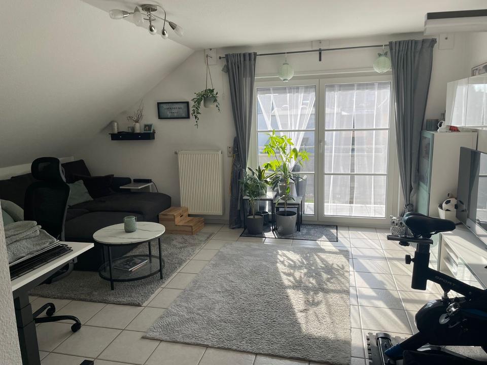 Thumbnail-LU-Edigheim, 2ZKB, Balkon, hell, gepflegt, PKW- Stellpatz