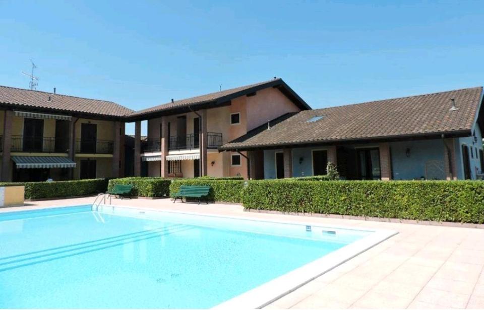 Thumbnail-Seeblick und Pool in Peschiera del Garda? Sommerferien 2026!