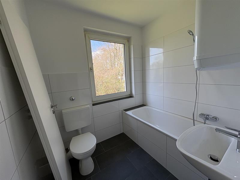 Thumbnail-2,5-Zimmer-Wohnung im 1. OG