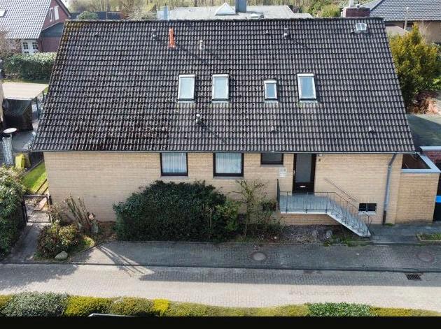 Thumbnail-Einfamilienhaus oder Zweifamilienhaus mit ca. 210 qm