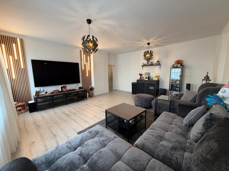 Thumbnail-Moderne 3,5-Zimmer EG-Wohnung mit hervorragender Lage