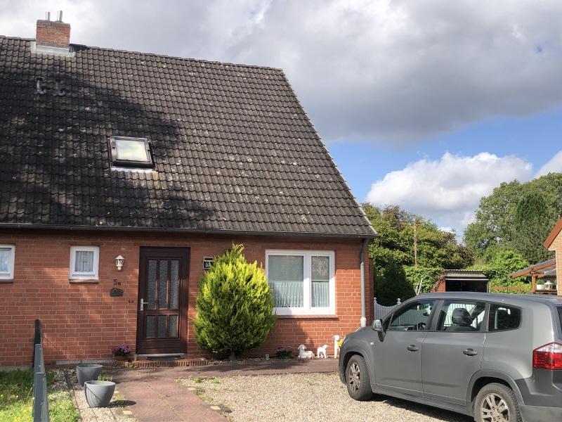 Thumbnail-Selent: Doppelhaushälfte mit zwei Garagen