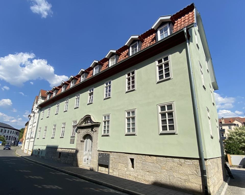 Thumbnail-Großzügige Drei-Raum-Wohnung im Zentrum von Meiningen!