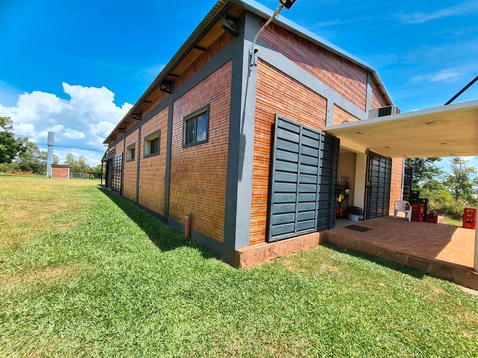 Thumbnail-Kolonie Neufeld – Paraguay | Zweckgebäude zum Wohnen und Arbeiten