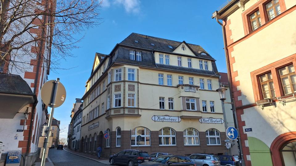 Thumbnail-Geräumige 2-Raum-Mansardenwohnung in Pößneck