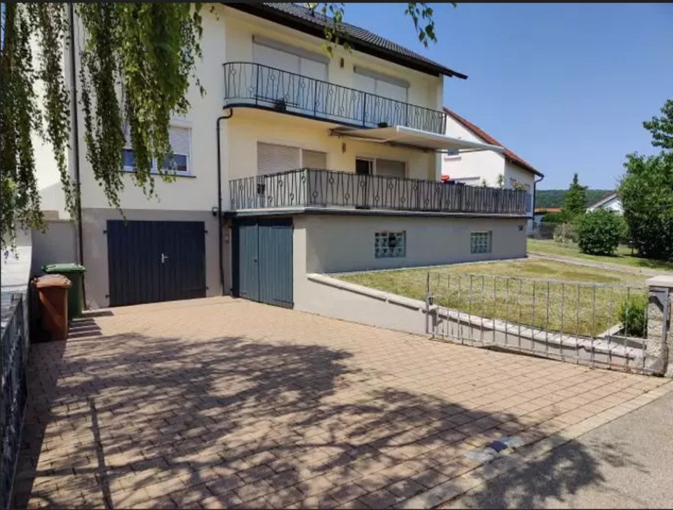 Thumbnail-Gut gelegenes Zweifamilienhaus oder Kapitalanlage