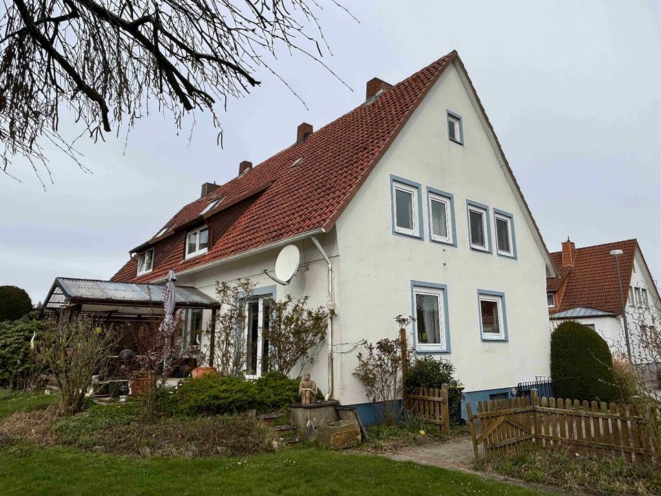 Thumbnail-Familienfreundliche Doppelhaushälfte mit viel Potential