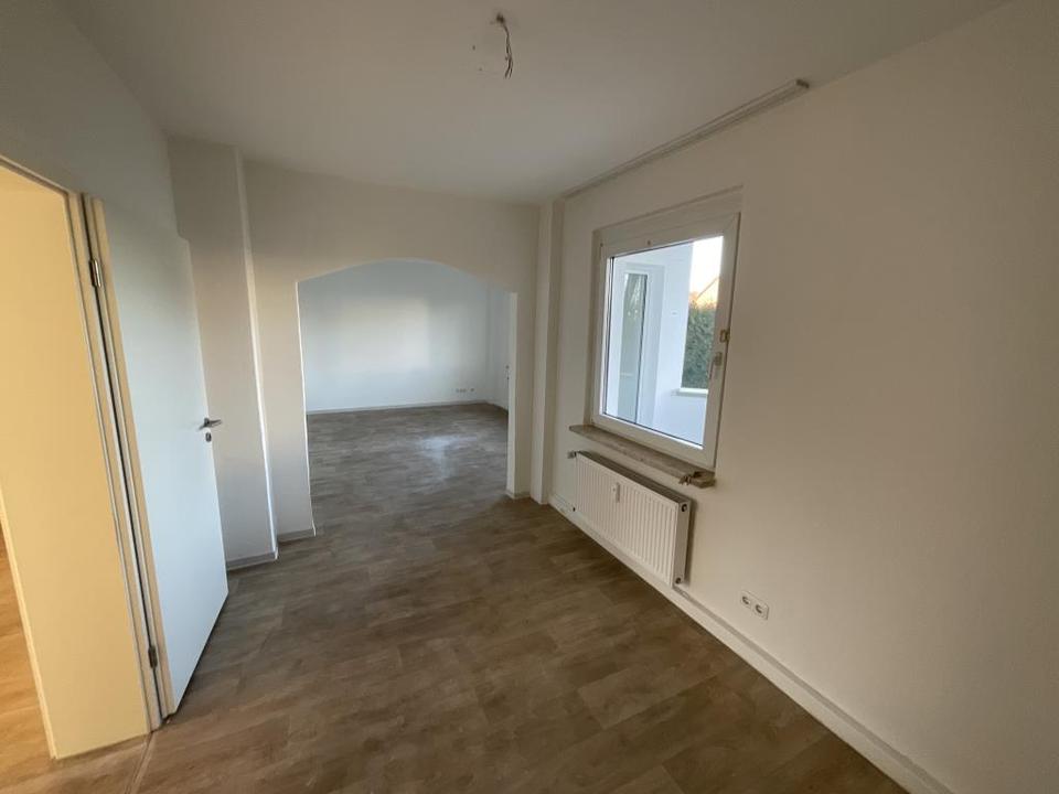 Thumbnail-2-Zimmerwohnung in Herne Horsthausen mit neuem Boden, Tapeten und Balkon