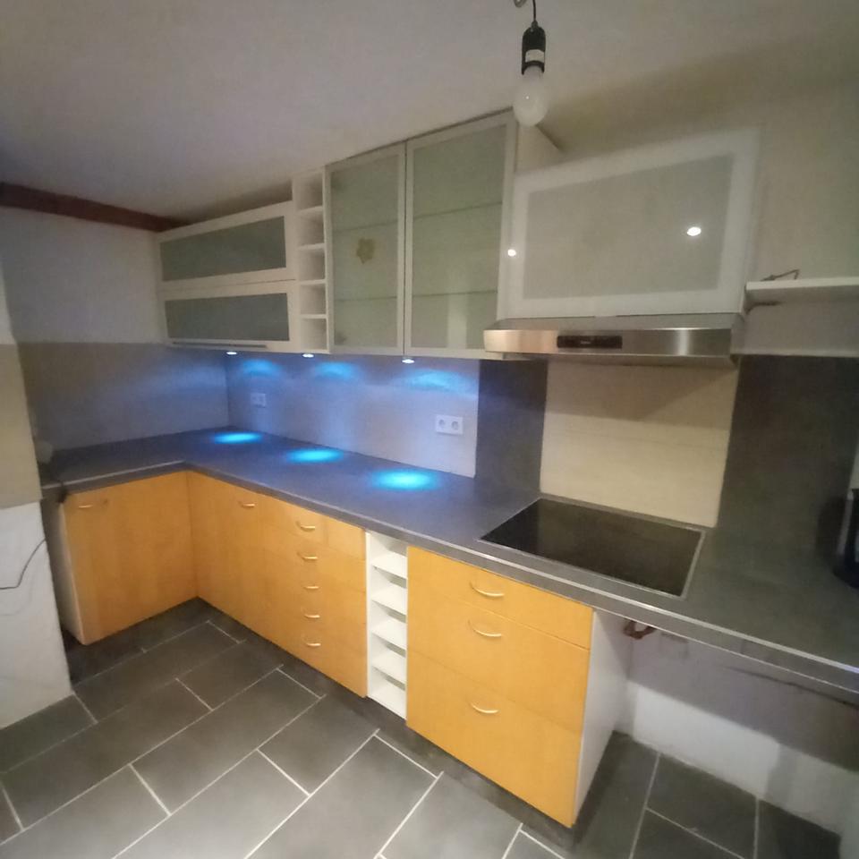 Thumbnail-Wohnung 1. OG ca. 70 qm entkernt Umbau angefangen