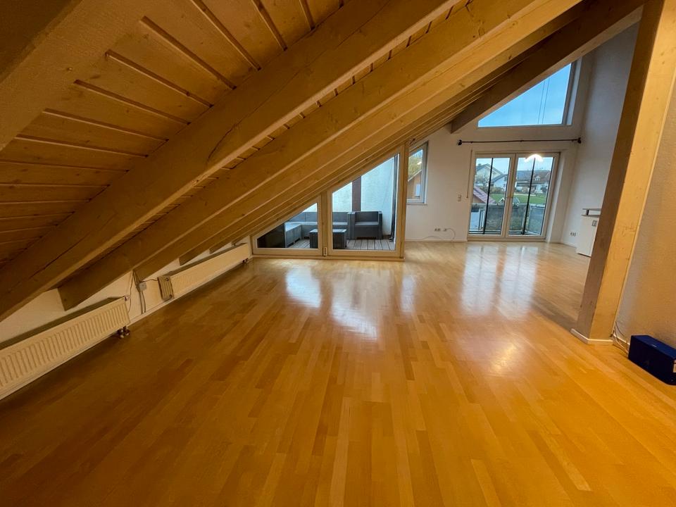 Thumbnail-Helle 75 m² Wohnung mit Dachterrasse & Balkon in Oberselters
