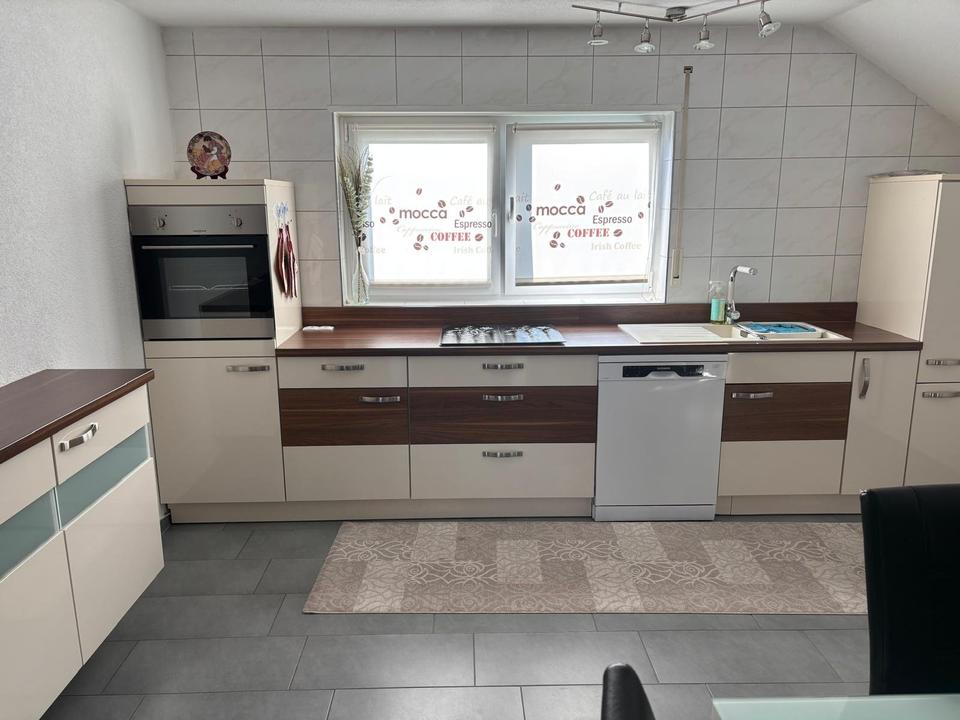 Thumbnail-Attraktive 2-Zimmer-Dachgeschosswohnung in ruhiger Lage am Ortsra