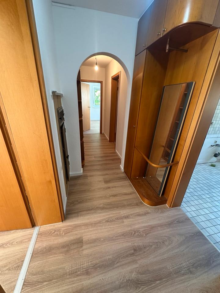 Thumbnail-Helle 3,5 Zimmer Wohnung mit Balkon