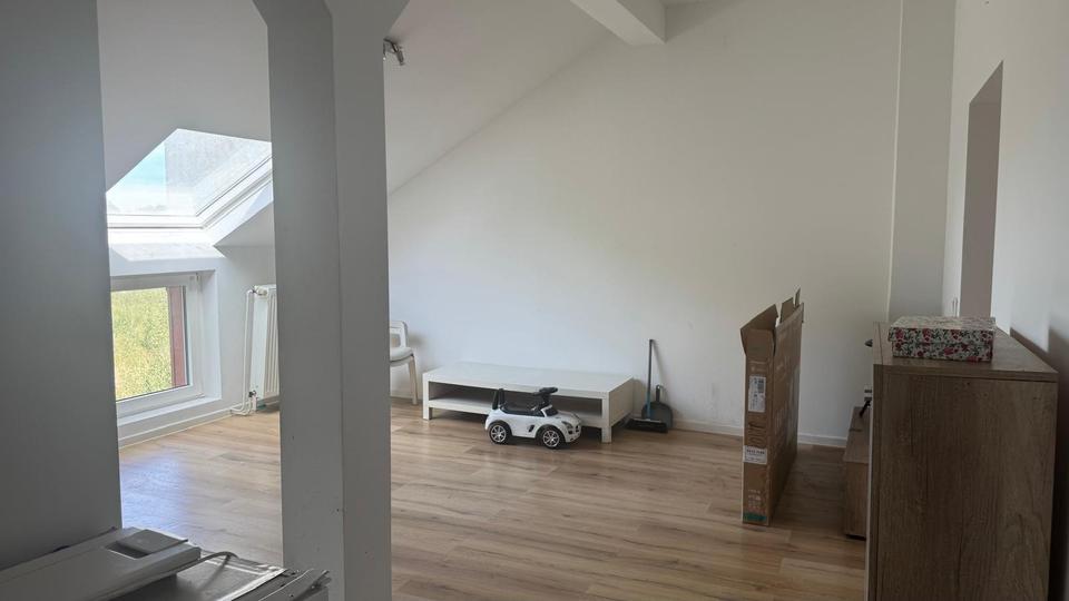 Thumbnail-Ruhige 2-Zimmer-Wohnung in attraktiver Lage – teilmöbliert mit Ke