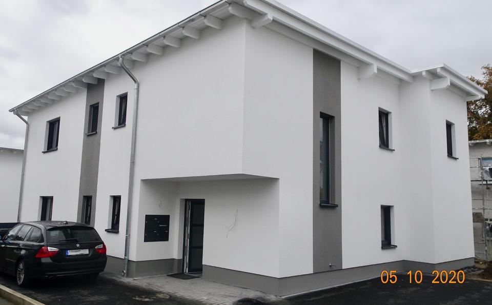 Thumbnail-Neuwertige, barrierefreie 2-Zimmer-Wohnung mit Terrasse u. Garten