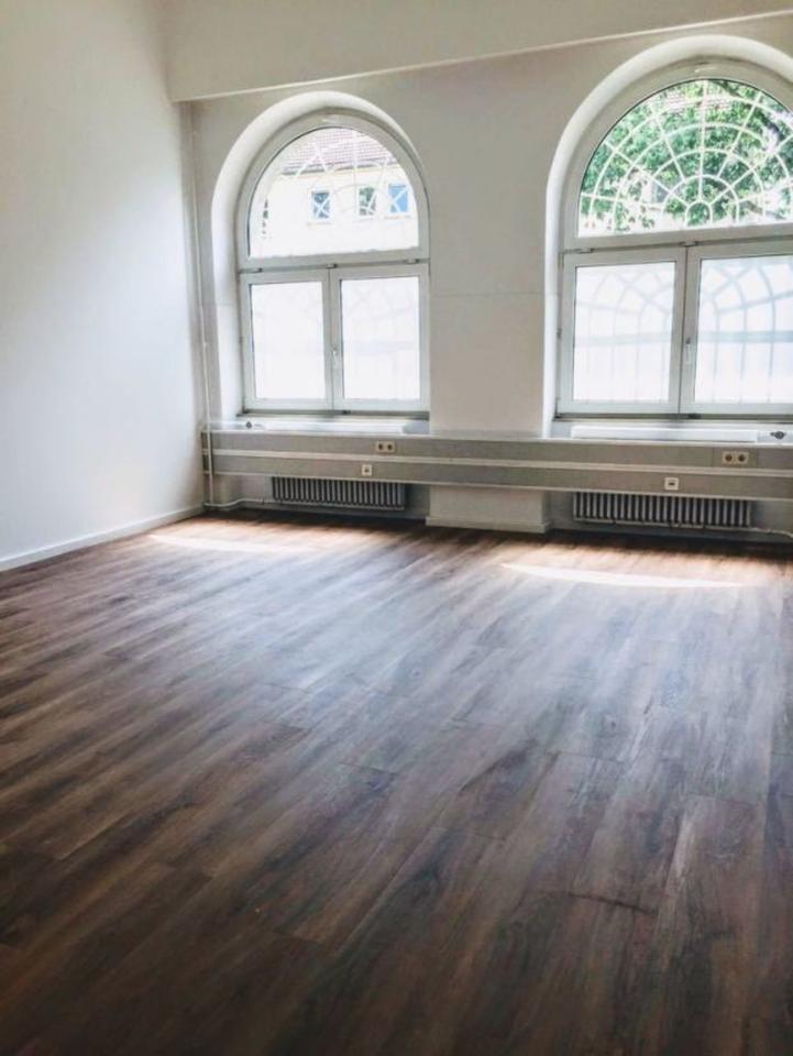 Thumbnail-Helles Büro zur Untermiete in modernem Bürogebäude – 40 m²