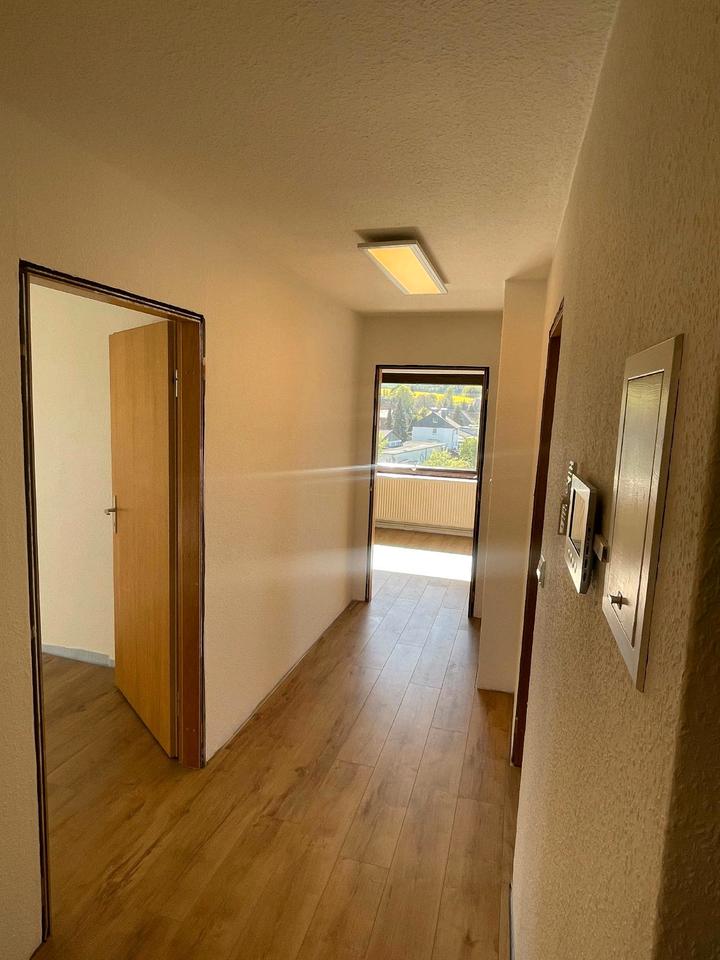 Thumbnail-Renovierte 4 Zimmerwohnung zu vermieten