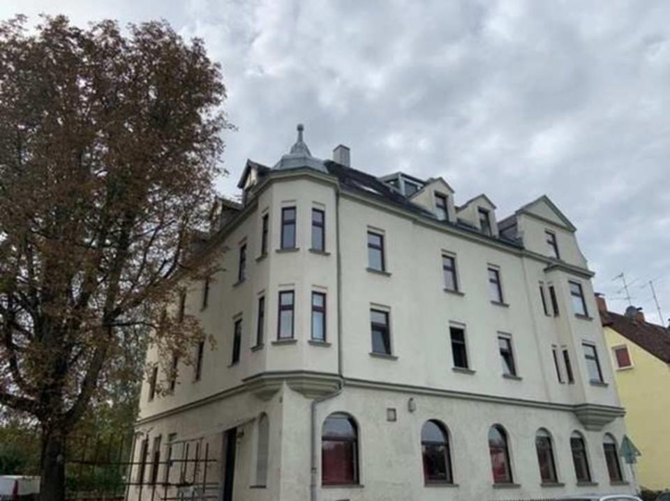 Thumbnail-Attraktive Kapitalanlage: Vermietete 2-Zimmer-DG-Wohnung mit Pot.