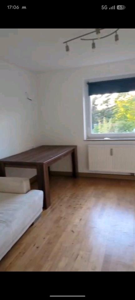 Thumbnail-Zentrales Zimmer in gemütlicher 2er-Mädels-WG