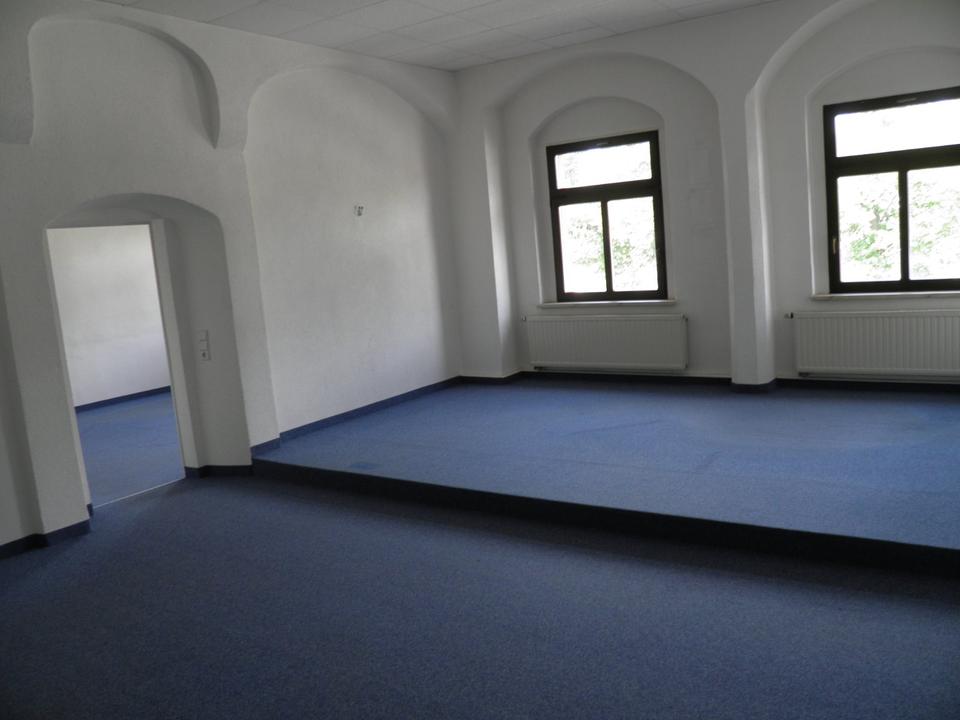Thumbnail-Großzügiges Büro in 1-A-Lage der Stadt Marienberg zur Vermietung