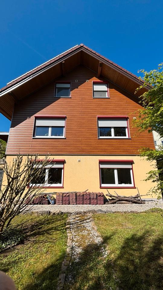 Thumbnail-Einfamilienhaus mit Einliegerwohnung, Carport, PV, Wärmepumpe